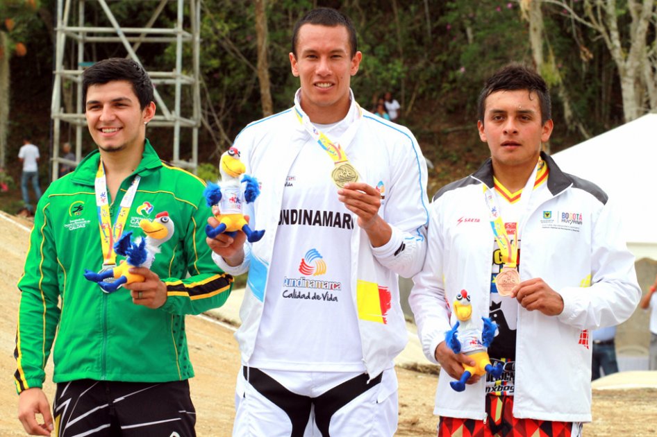 Andrés Jiménez ganó medalla de oro en BMX