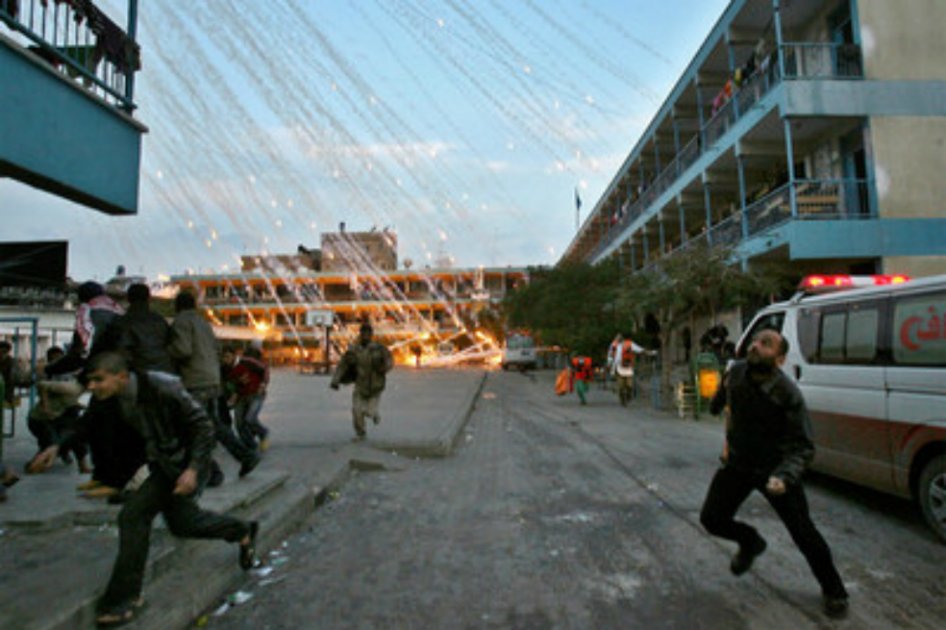 Ataque en 2009 con bombas de racimo en Gaza. / Foto: Archivo AFP 