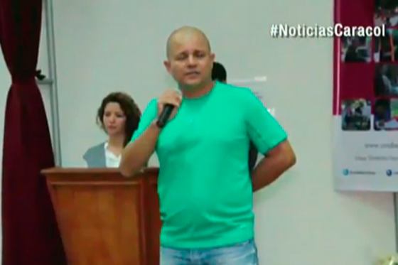 Grupo de ‘exparas’ acusados de masacrar a 182 personas pide perdón
