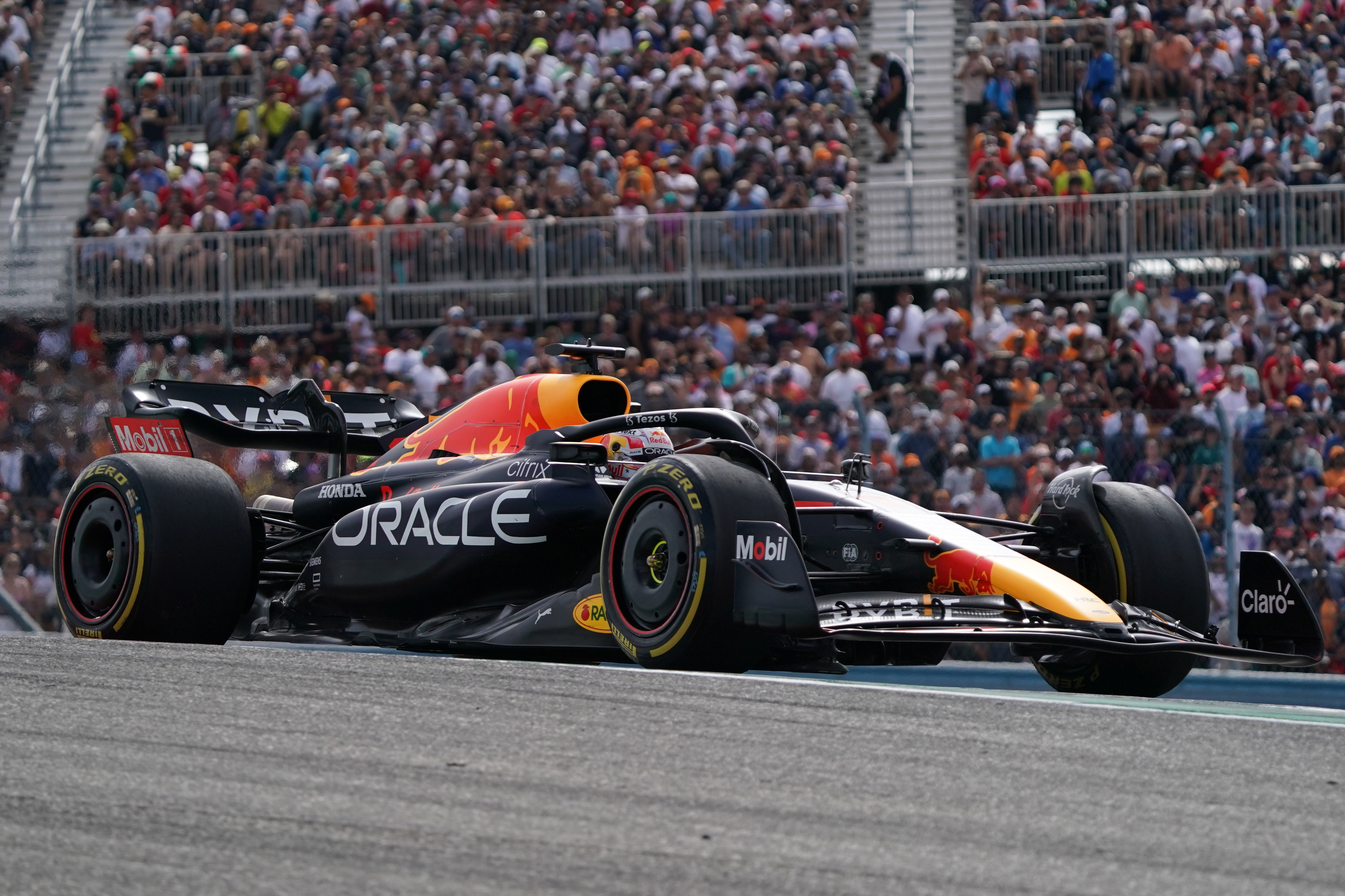 Fórmula 1: Verstappen ganó el GP de EE.UU. y Red Bull el título de constructores