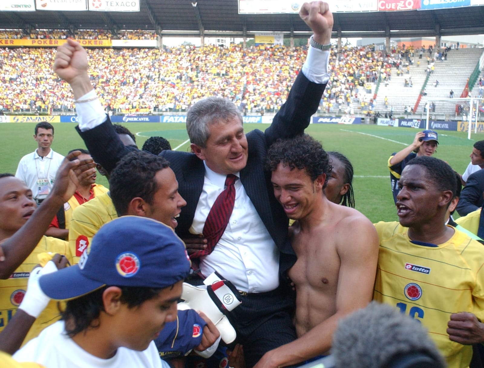 Eduardo Lara fue el director técnico de la selección colombiana campeona del Sudamericano Sub-20 2005.