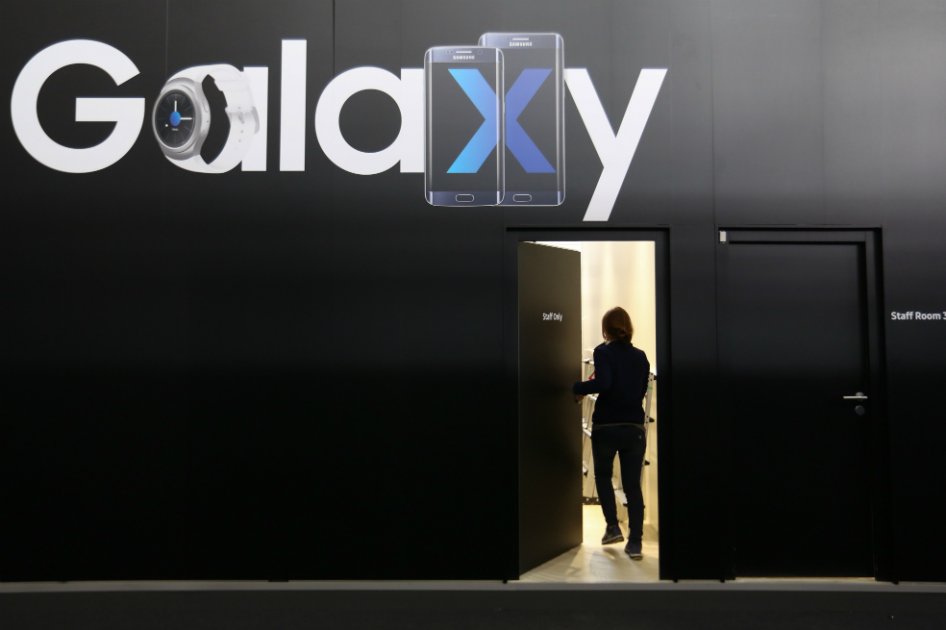 Samsung modifica su táctica para adelantarse al iPhone con el S7