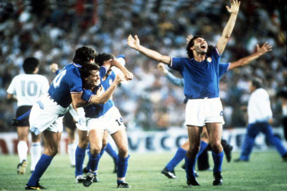 Celebración de los jugadores de Italia en el Mundial de España en 1982. Entre ellos están Marco Tardelli (14), Giuseppe Dossena (10) y Antonio Cabrini. / Tomada de www.Fifa.com