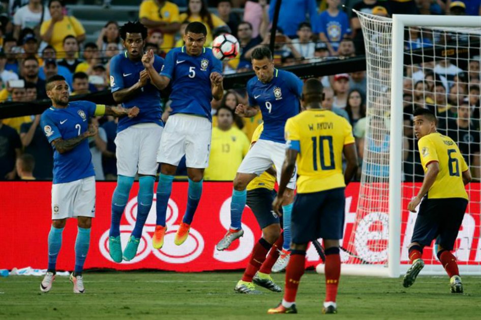 Brasil debutó en la Copa América con empate 0-0 frente a Ecuador