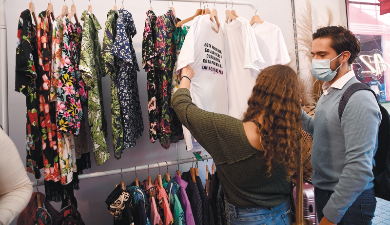 Moda masculina en feria EVA