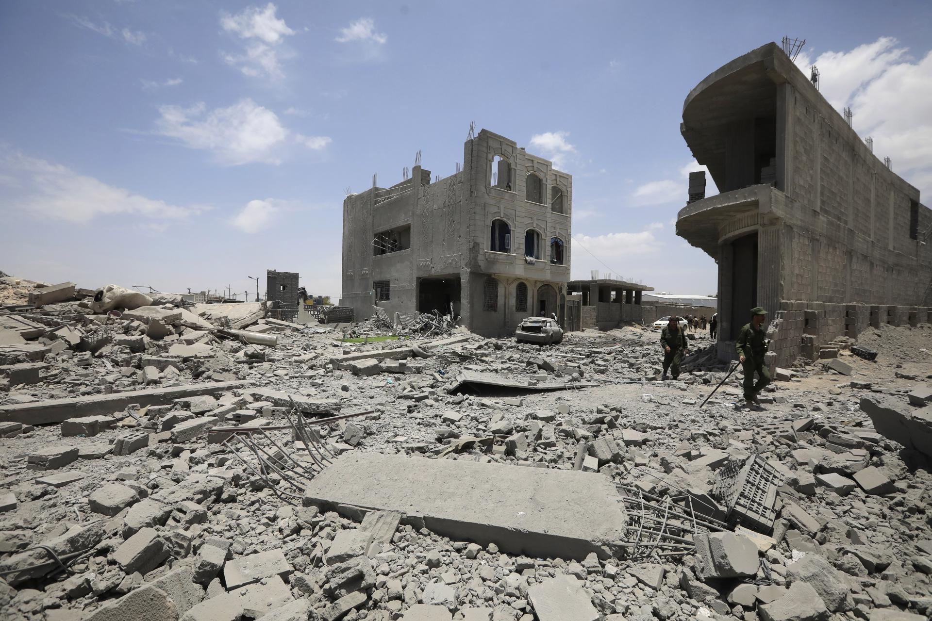 EE. UU. ataca nuevamente Yemen y dice sumar 800 objetivos desde marzo