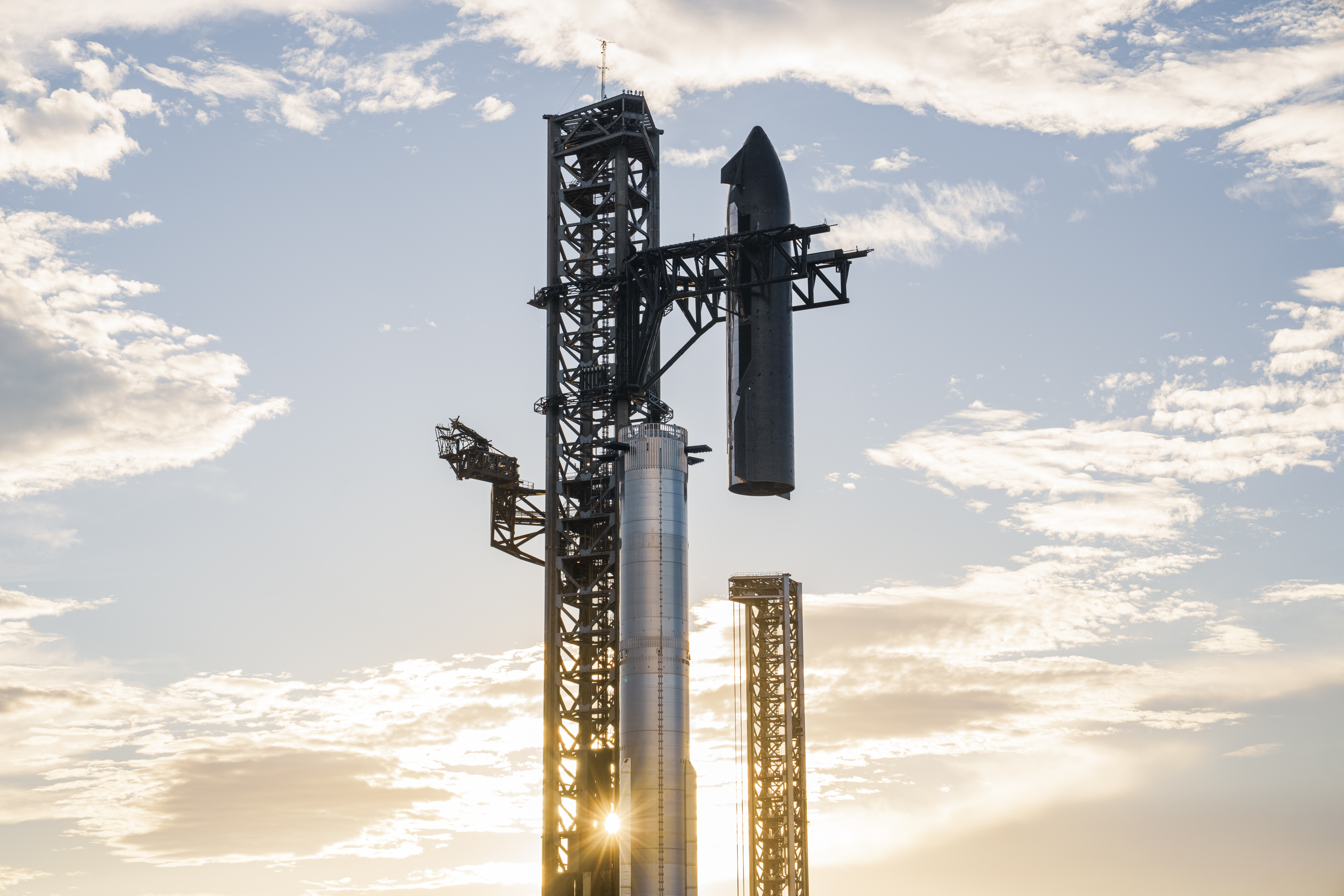 Por problemas técnicos, SpaceX pospone el lanzamiento de su gran cohete Starship
