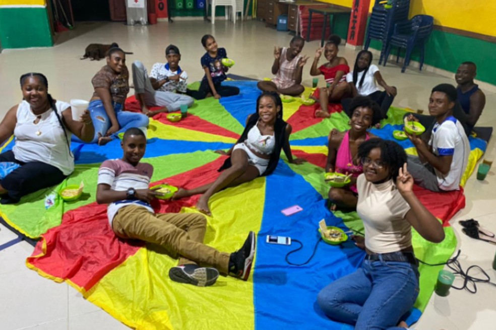 El Centro Afro Juvenil es un espacio que busca que los jóvenes de Tumaco se conviertan en líderes que transformen la sociedad.