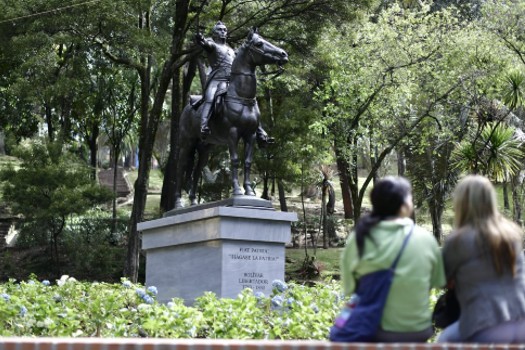 Estatua ecuestre de Bolívar regresó al Parque de la Independencia luego de 113 años