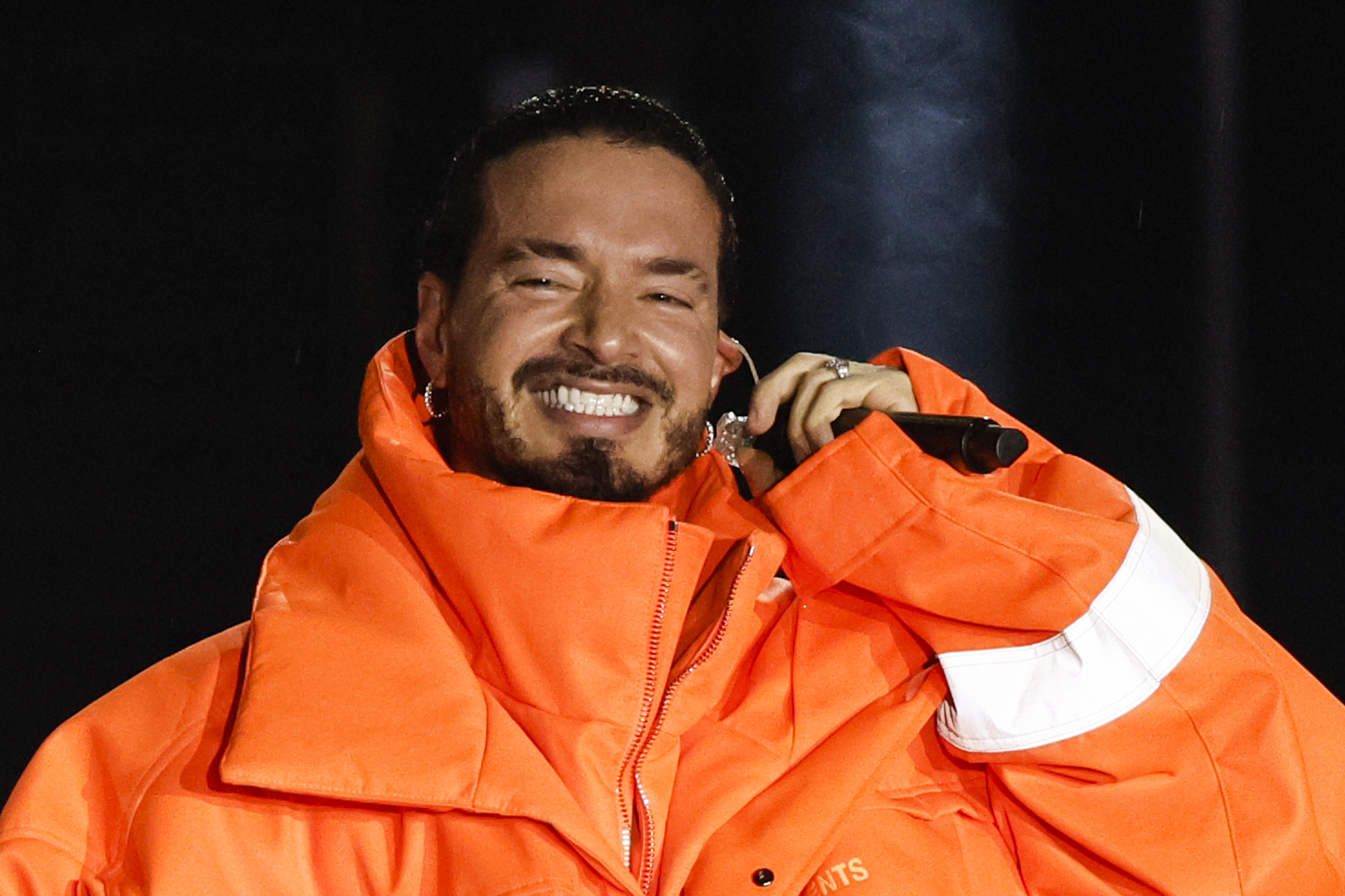 J Balvin hizo llorar a famoso reguetonero puertorriqueño