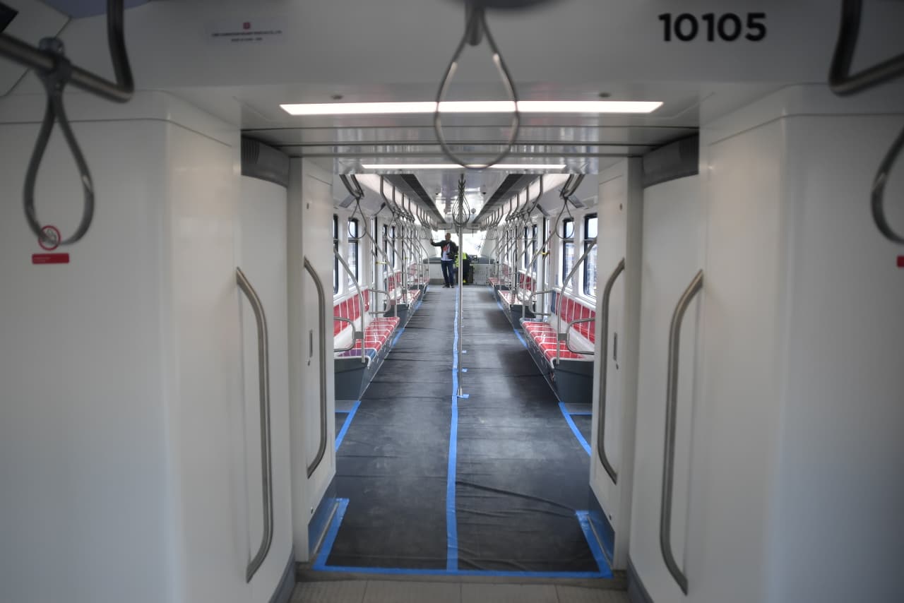 Los primeros recorridos autónomos y energizados de los trenes de la Línea 1 del Metro de Bogotá ya comenzaron sobre el viaducto del sur de la ciudad.