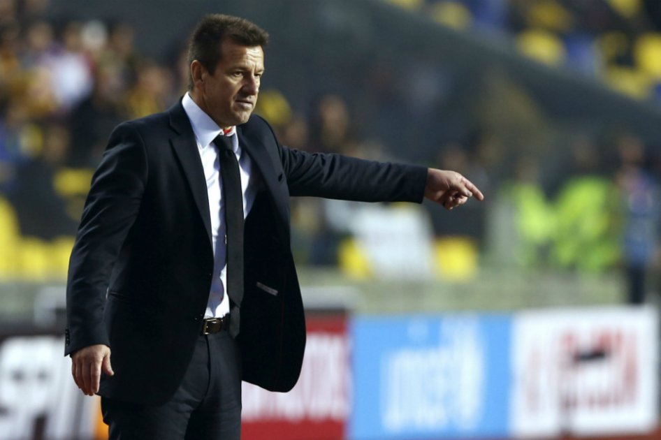 Dunga continuará como técnico de Brasil