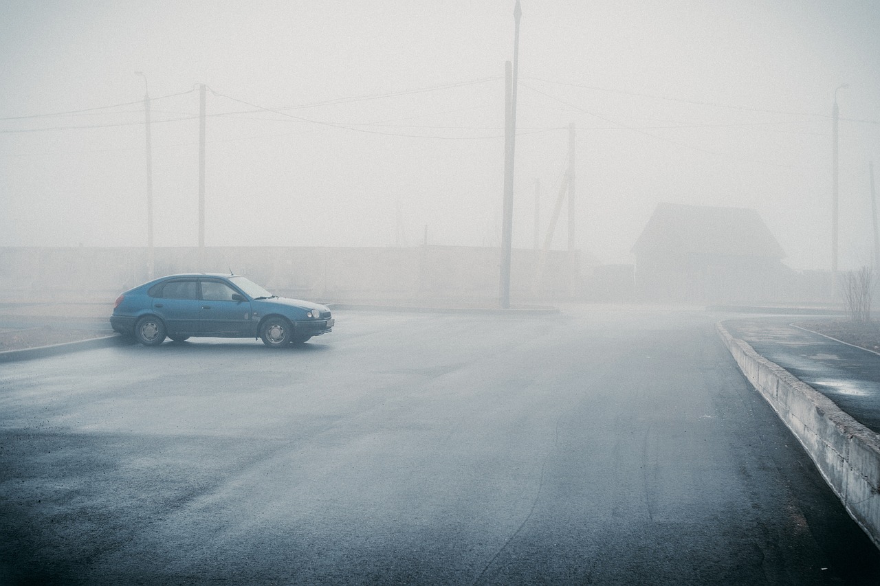 ¿Qué hacer si al carro le cuesta arrancar en clima frío? Causas y soluciones