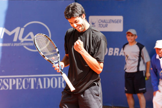 Carlos Salamanca avanzó a octavos de final en el Challenger Series de México
