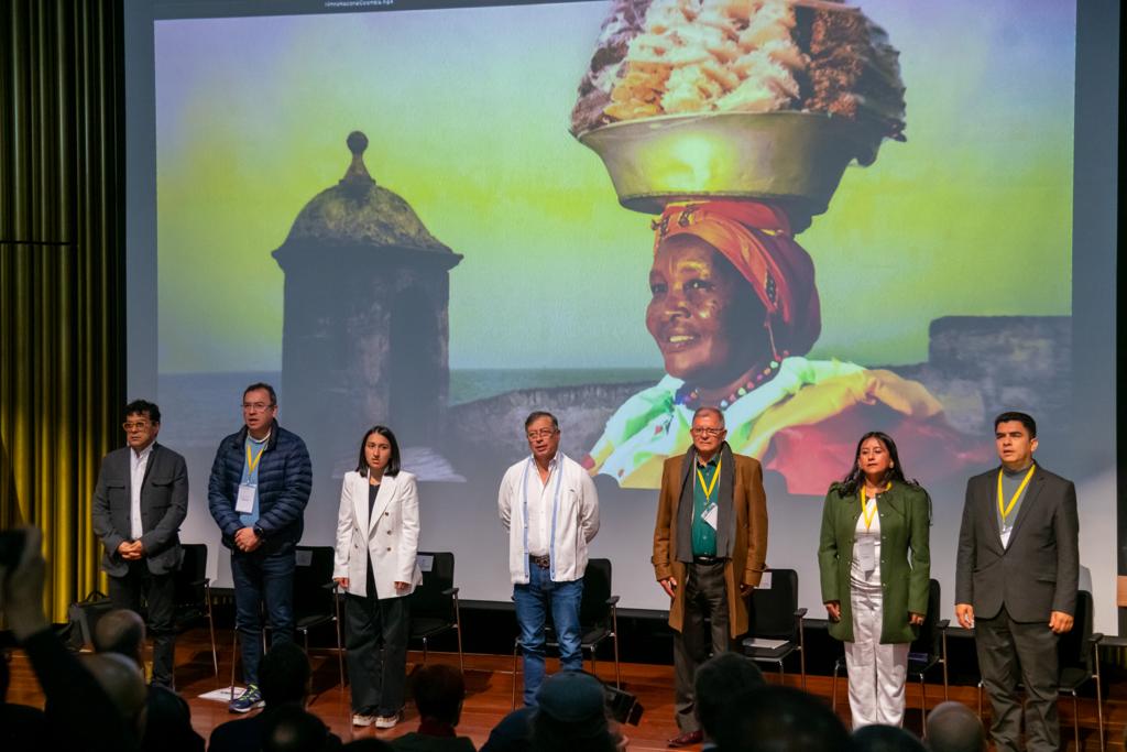 Petro extiende hasta 2031 la Comisión que vigila el cumplimiento del Acuerdo de Paz con FARC