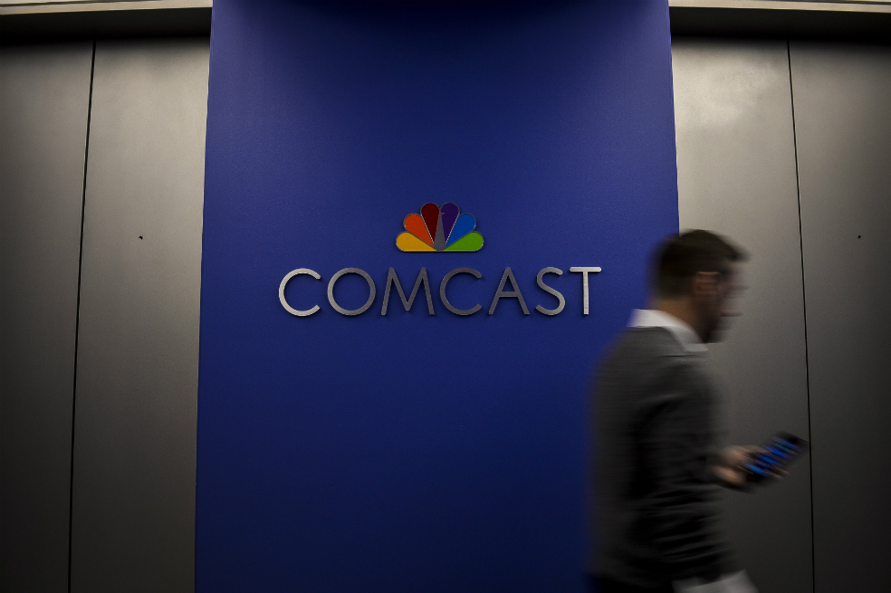Comcast corre contra el reloj en su puja por Fox