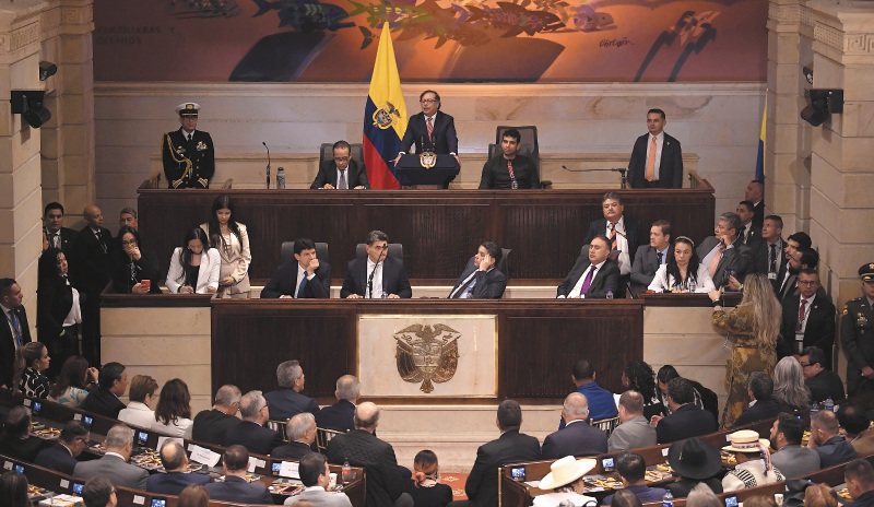 Gobierno es impactado por escándalos a menos de 48 horas de iniciar tercera legislatura