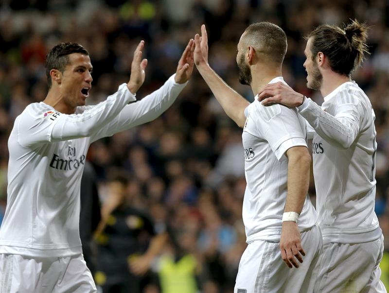 Real Madrid goleó a Sevilla con regreso triunfal de la BBC