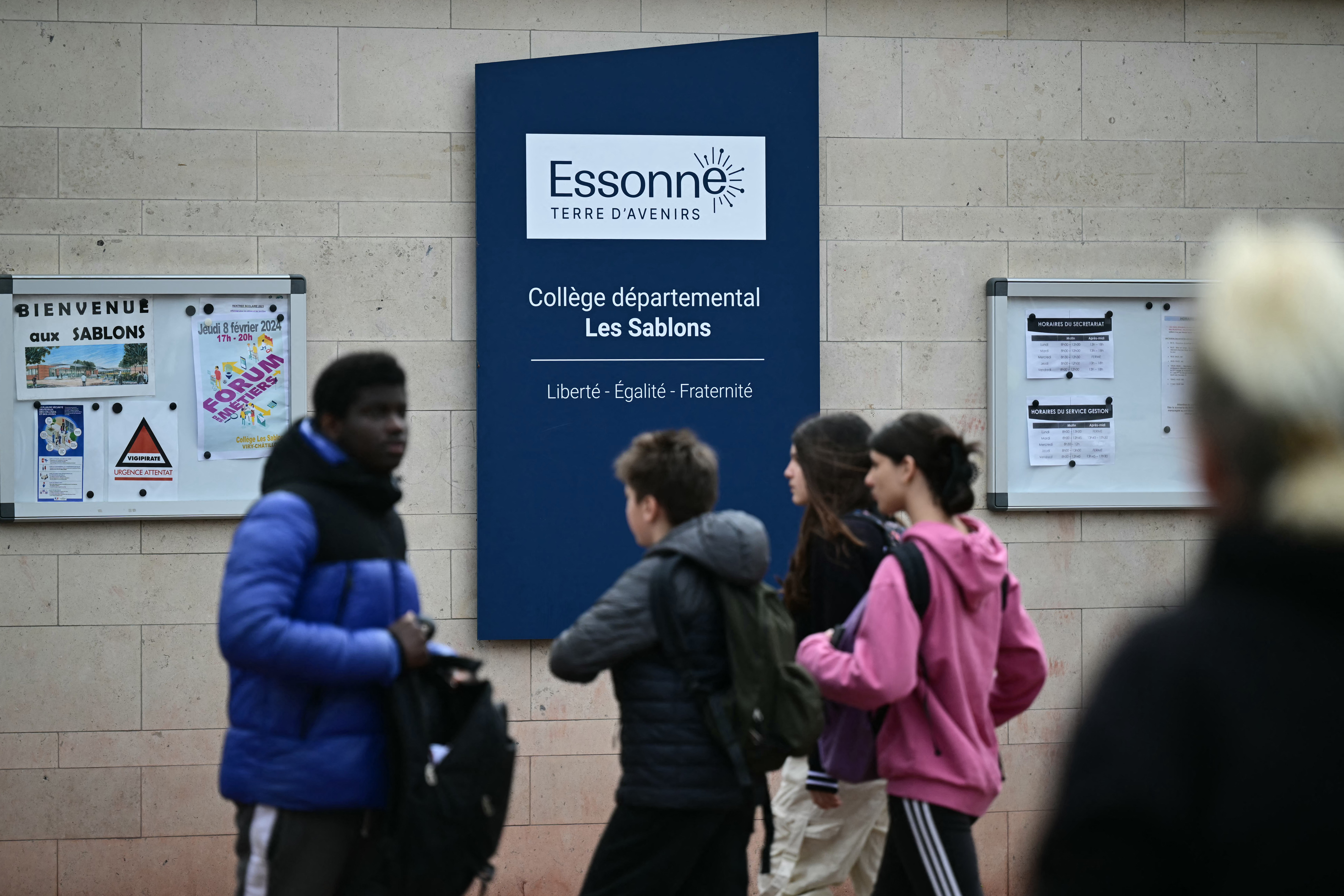 Francia: conmoción por muerte de joven tras brutal paliza a la salida del colegio