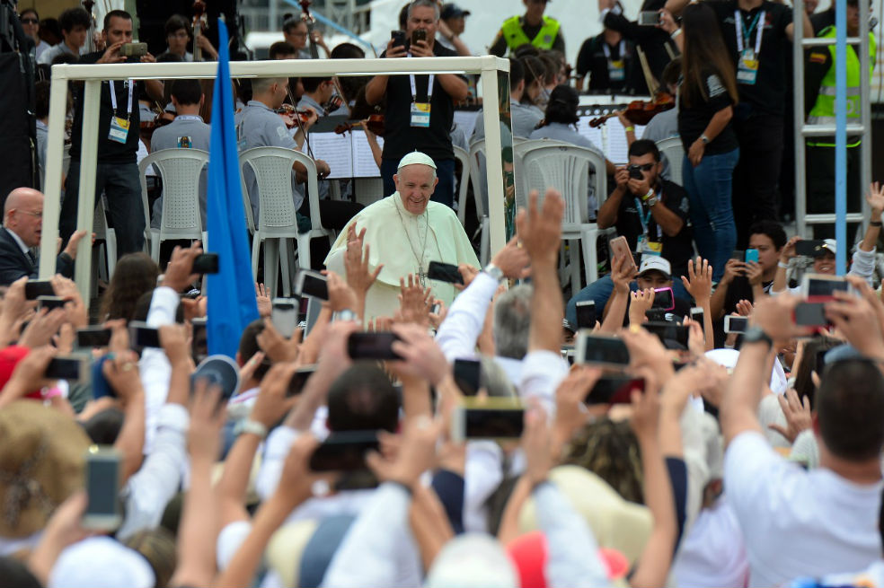 Así fue recibido el papa Francisco en Medellín