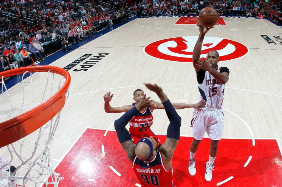 Los Hawks empatan la serie semifinal de la Conferencia Este