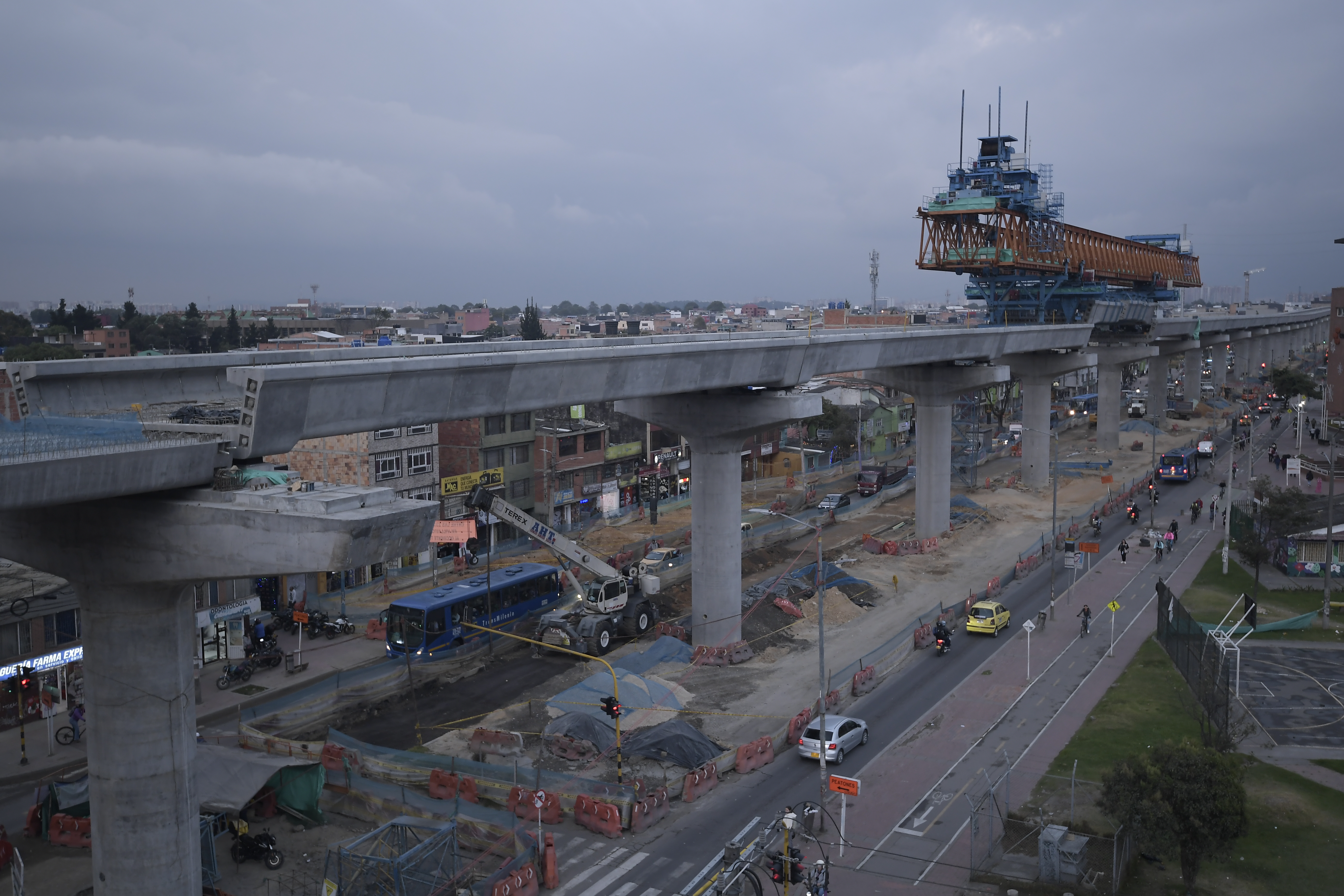 Cierran estación de Av. Jiménez para revisar obras del Metro luego del terremoto
