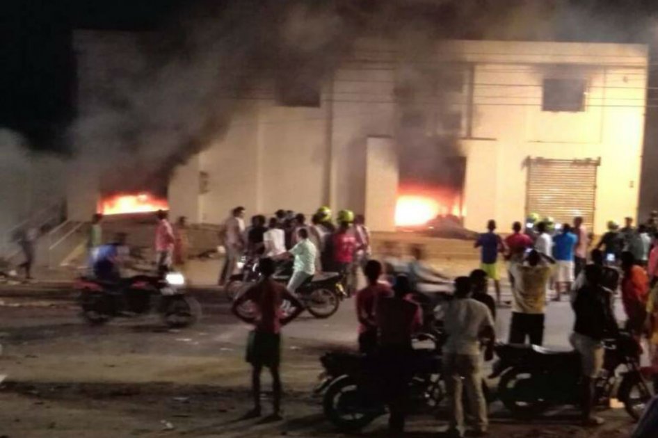 Comunidad le prendió fuego a sede de Electricaribe en Magangué, Bolívar