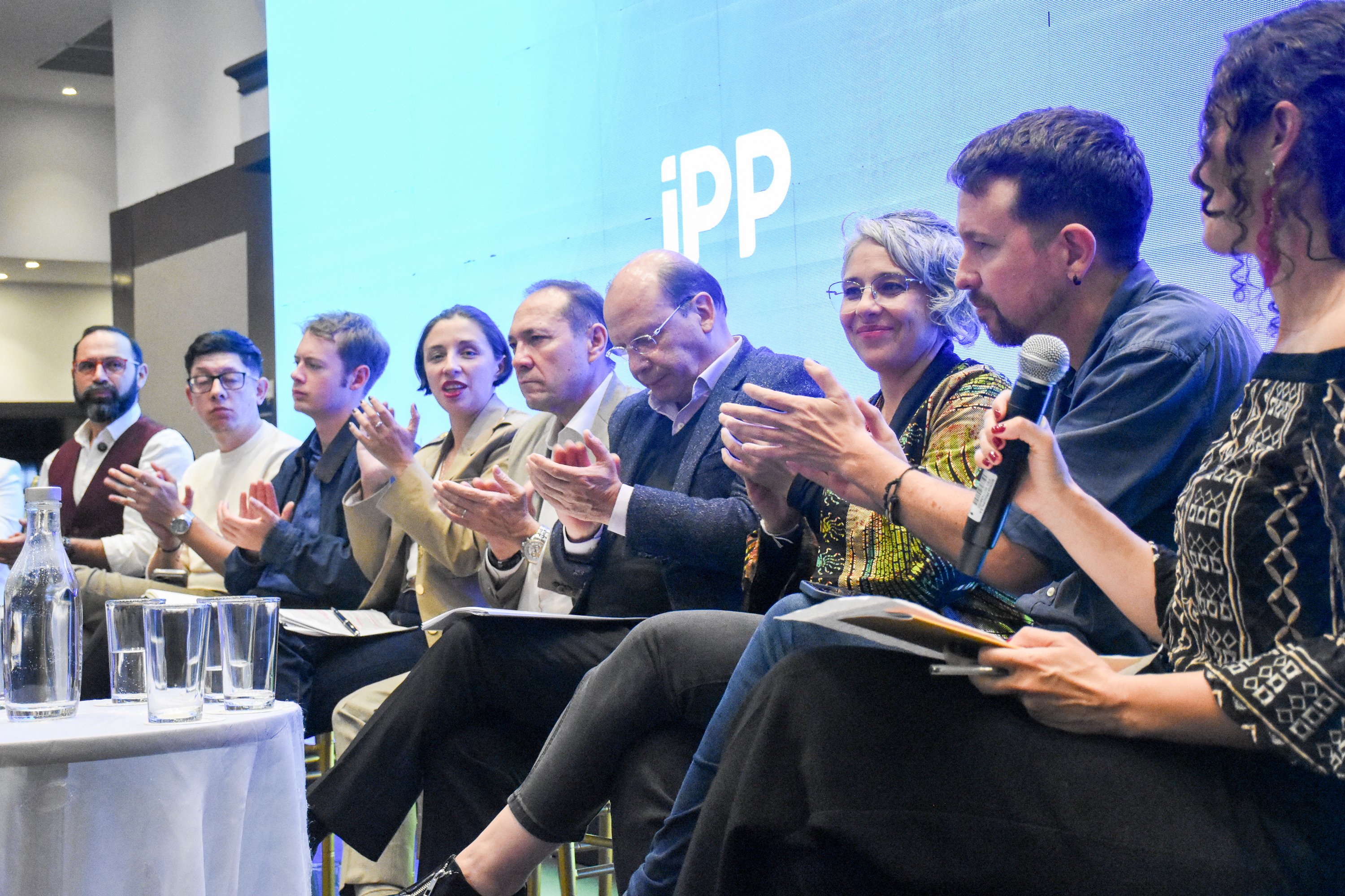 Seis informes clave para Colombia hacia 2030