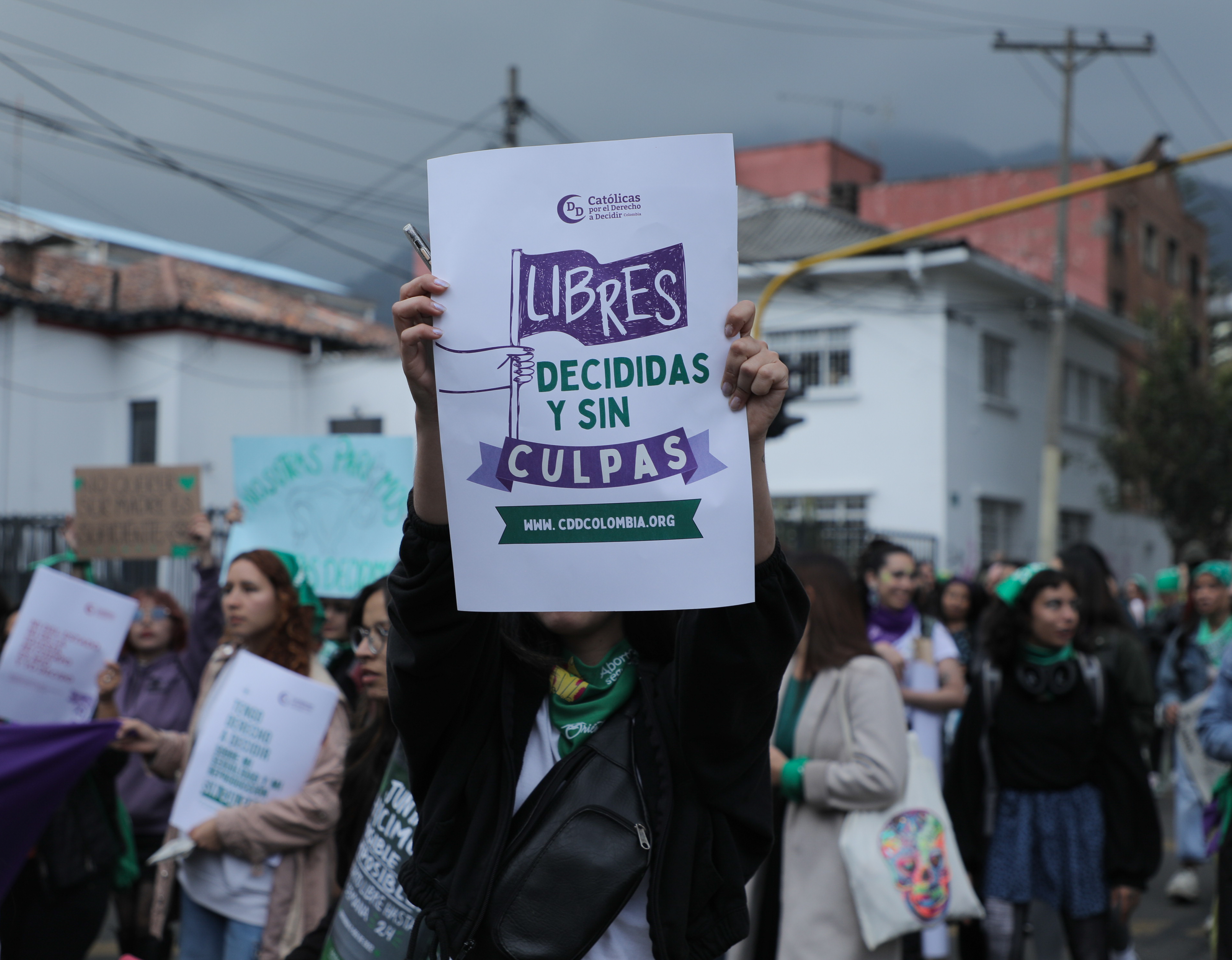 Reacciones divididas por reparos del Distrito a proyecto que podría afectar acceso al aborto