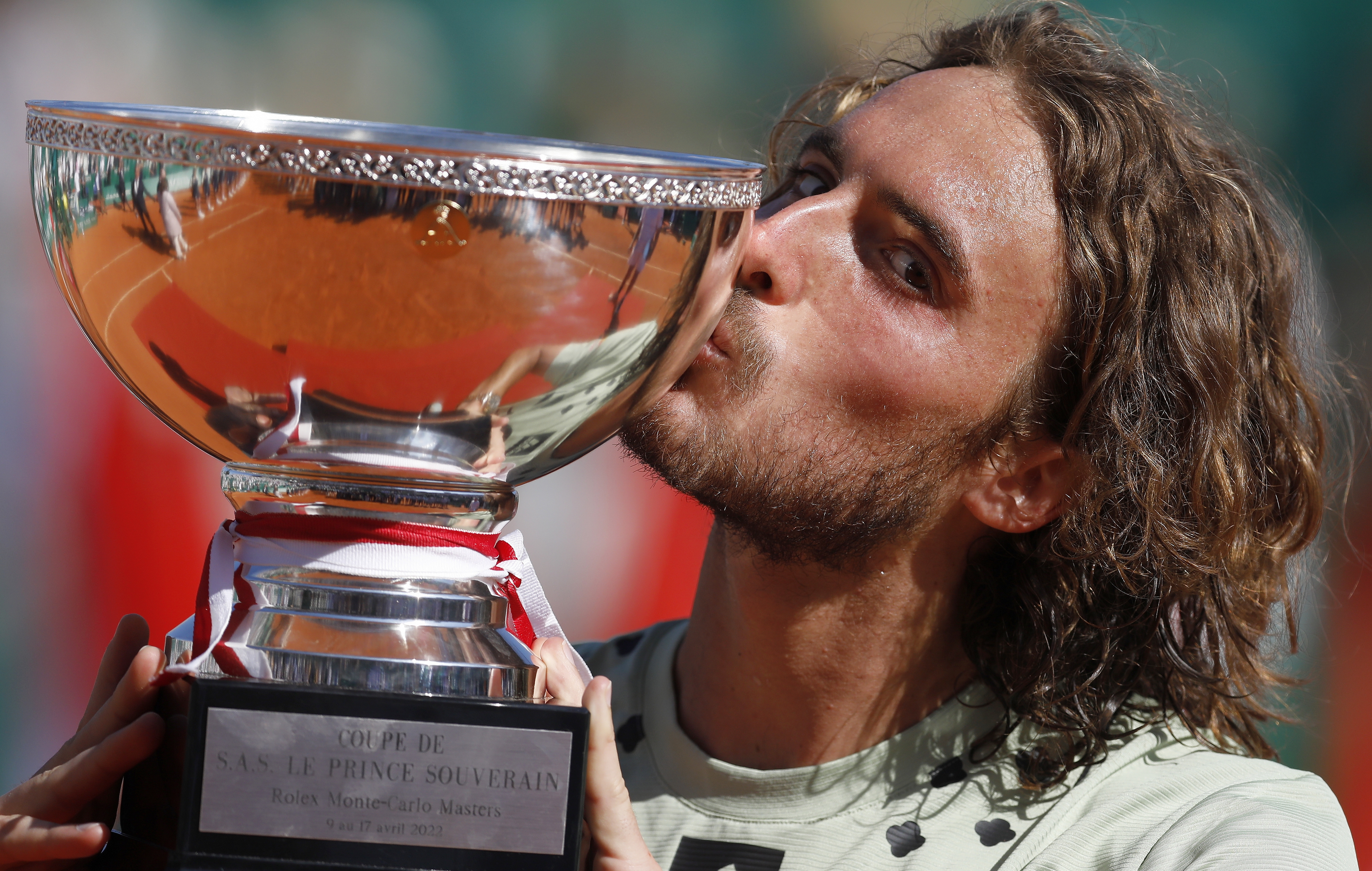 Stefanos Tsitsipas sigue quinto de la ATP tras su triunfo en Montecarlo