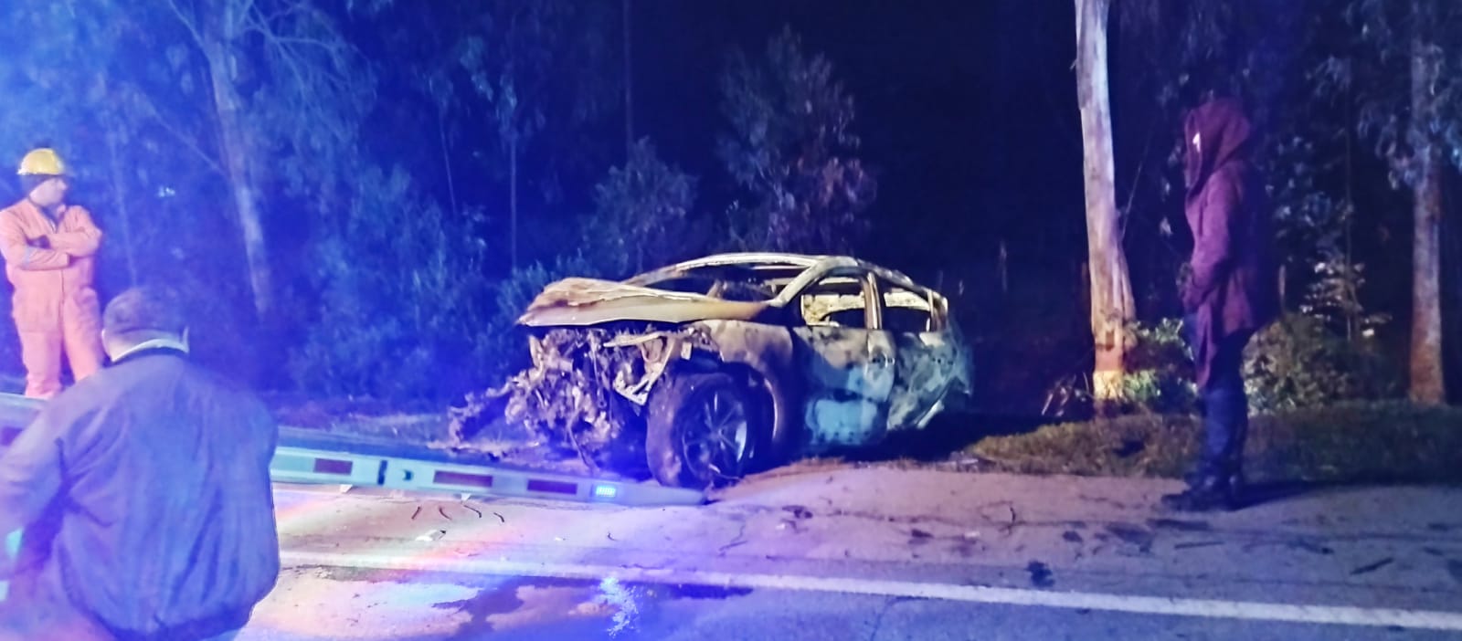 Una mujer murió atrapada en un vehículo, tras un accidente en el kilómetro 18 de la vía Bogotá-Tunja.