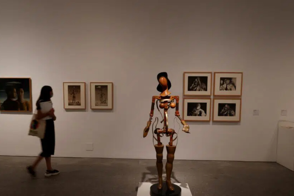 Una muestra del arte del exilio y la autarquía en la Guerra Civil española