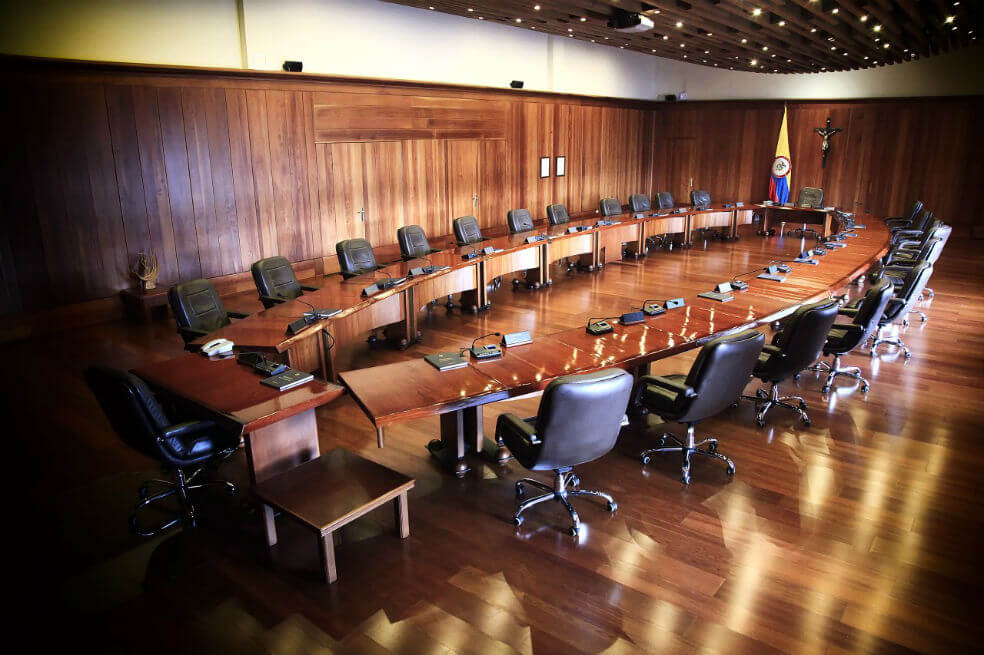 Bajar el quórum, decreto presidencial y las salidas para completar la Corte Suprema