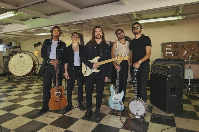 Juanes y Morat anuncian concierto histórico en el Atanasio Girardot de Medellín