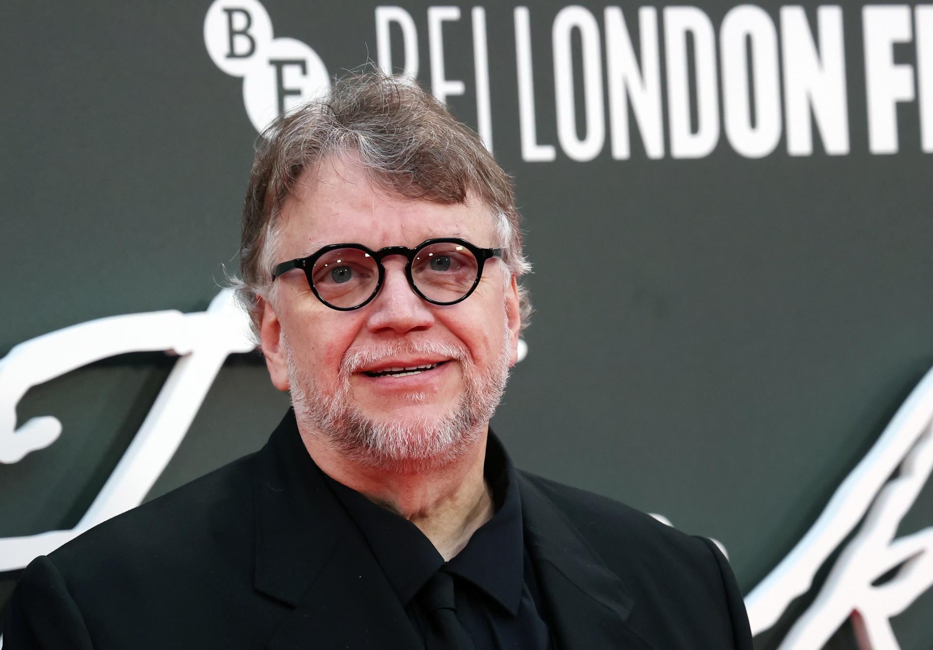 Murió hermano de Guillermo del Toro, de Frankenstein: “Con el corazón roto”