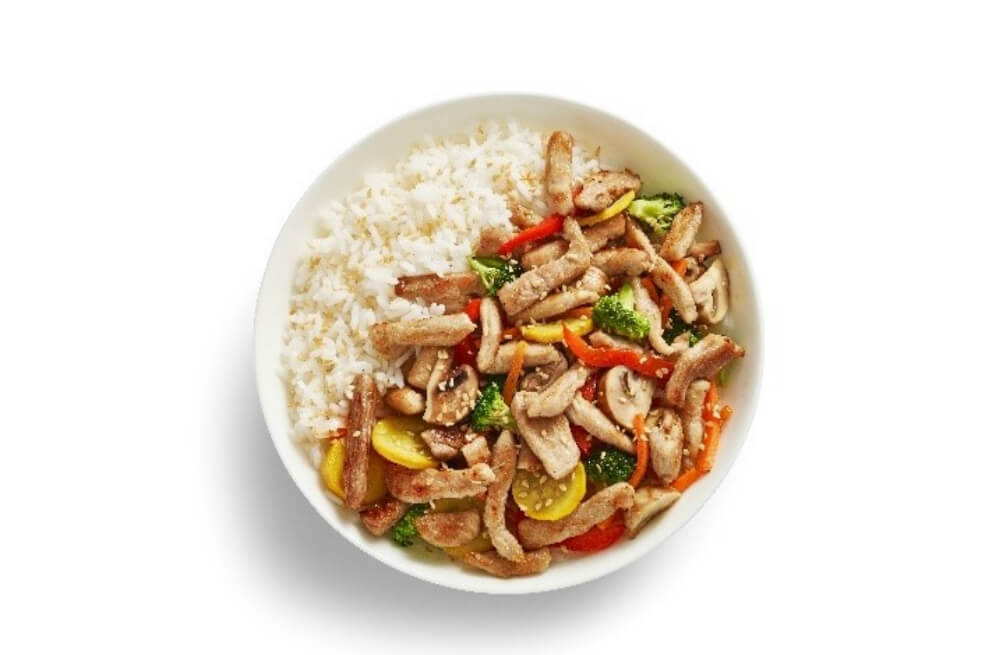 ¿Cómo preparar un rico salteado de bondiola de cerdo y vegetales?