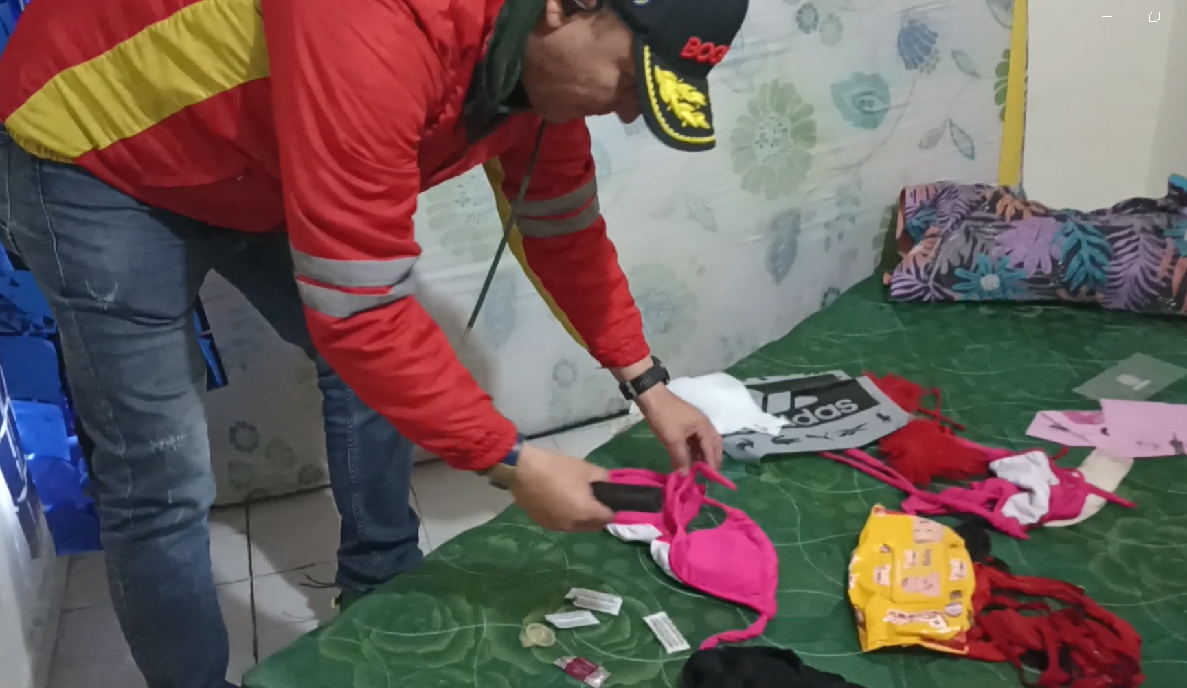 Autoridades descubren prostíbulo ilegal que difundía contenido sexual por TikTok