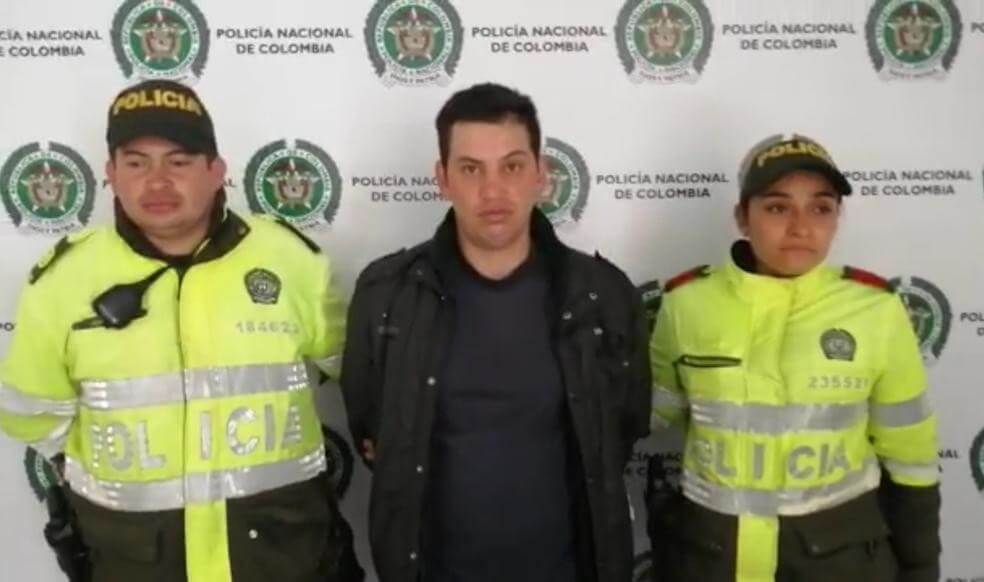 Hombre se hizo pasar como domiciliario para entregar droga durante simulacro en Bogotá