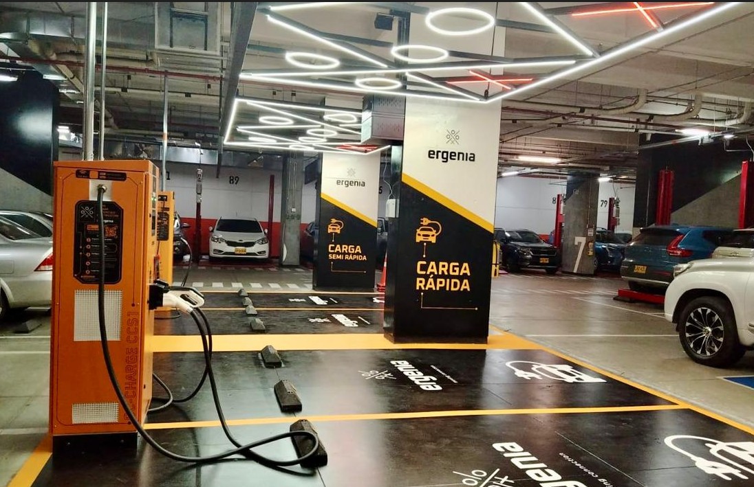 Carros eléctricos en Colombia: ¿cómo impulsar su adopción a futuro?