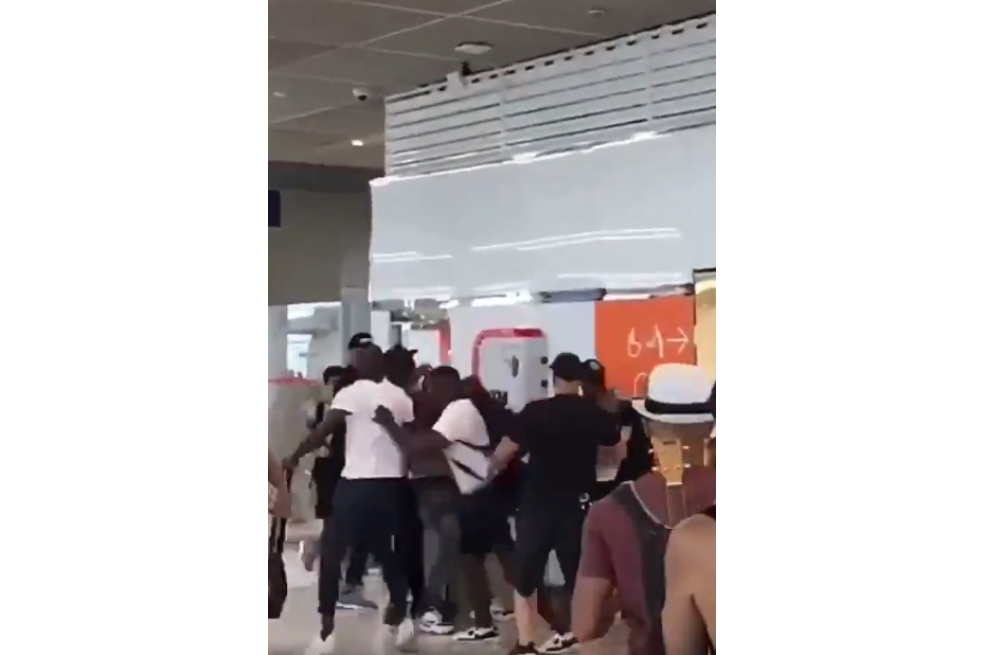 Cliente escupe en la cara a una empleada de McDonald’s