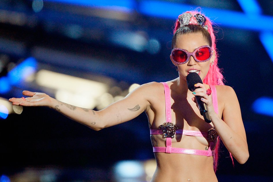 Miley Cyrus confirma su participación en serie de Woody Allen
