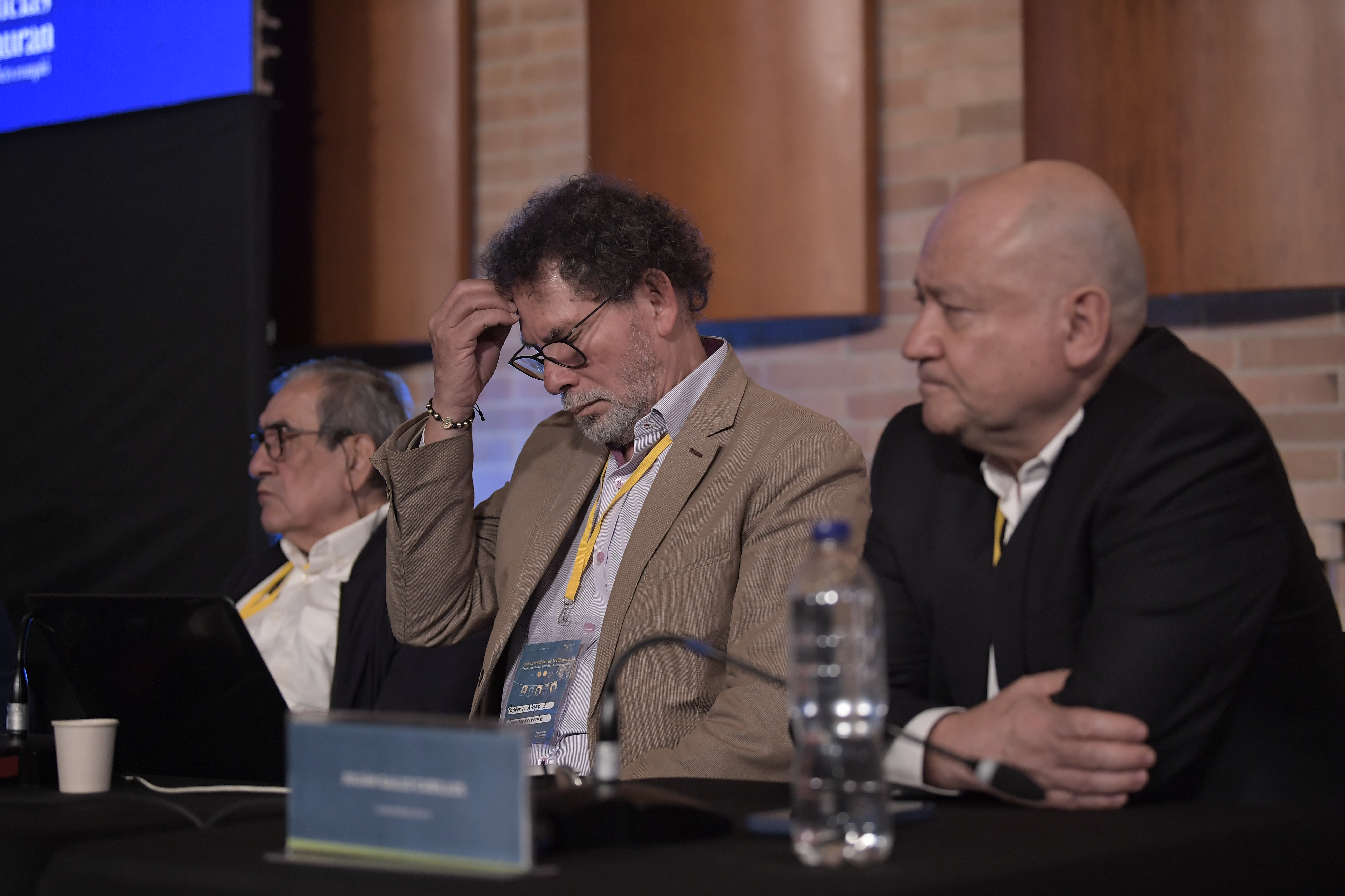 Espacio decisivo para evaluar el cumplimiento de los compromisos asumidos por los exjefes de las extintas FARC-EP (Julián Gallo, Pastor Alape, Jaime Alberto Parra), en el macrocaso 01 sobre secuestros, pero también para las primeras sanciones del tribunal.