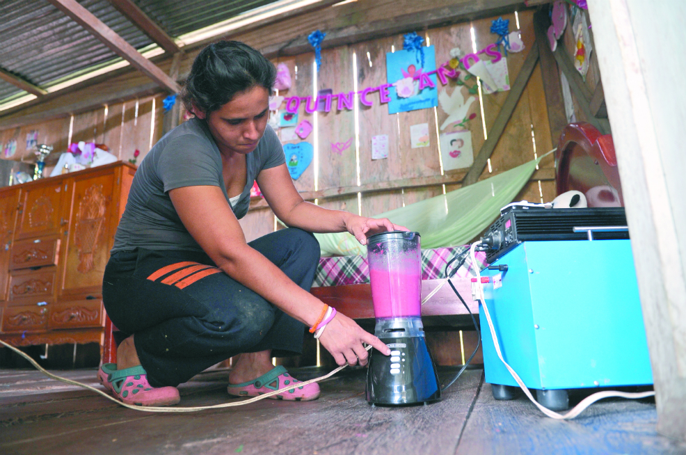 Luz solar en Orito, un paliativo al olvido estatal
