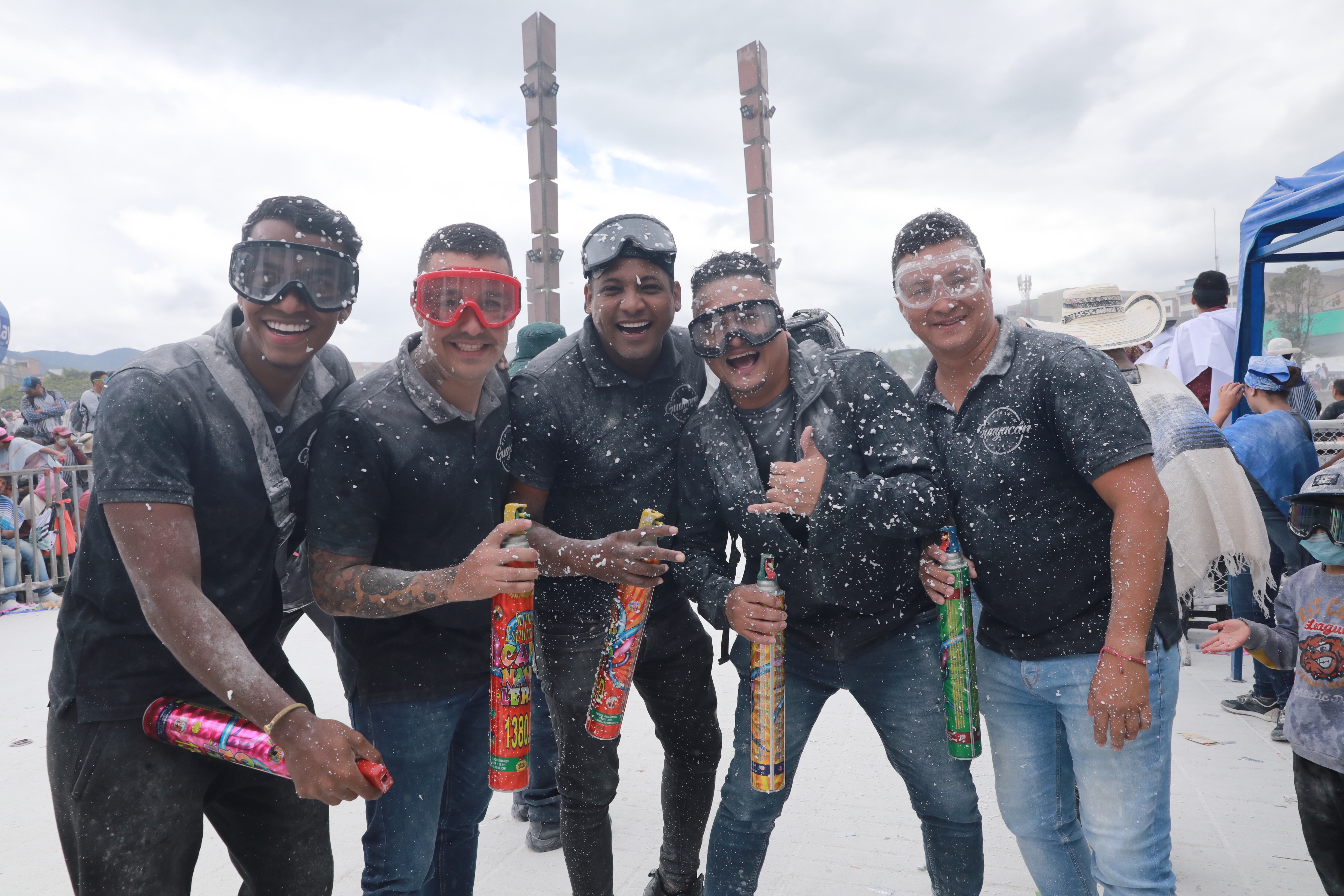 Los integrantes de Guayacán Orquesta