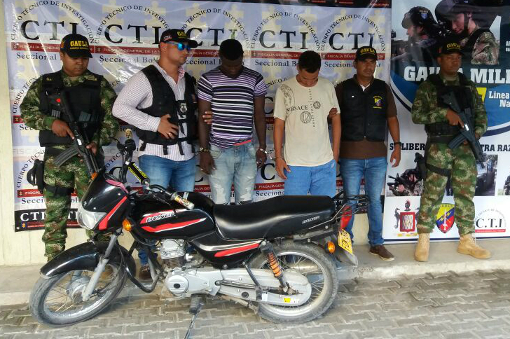 Capturan en flagrancia a dos extorsionistas en Cartagena
