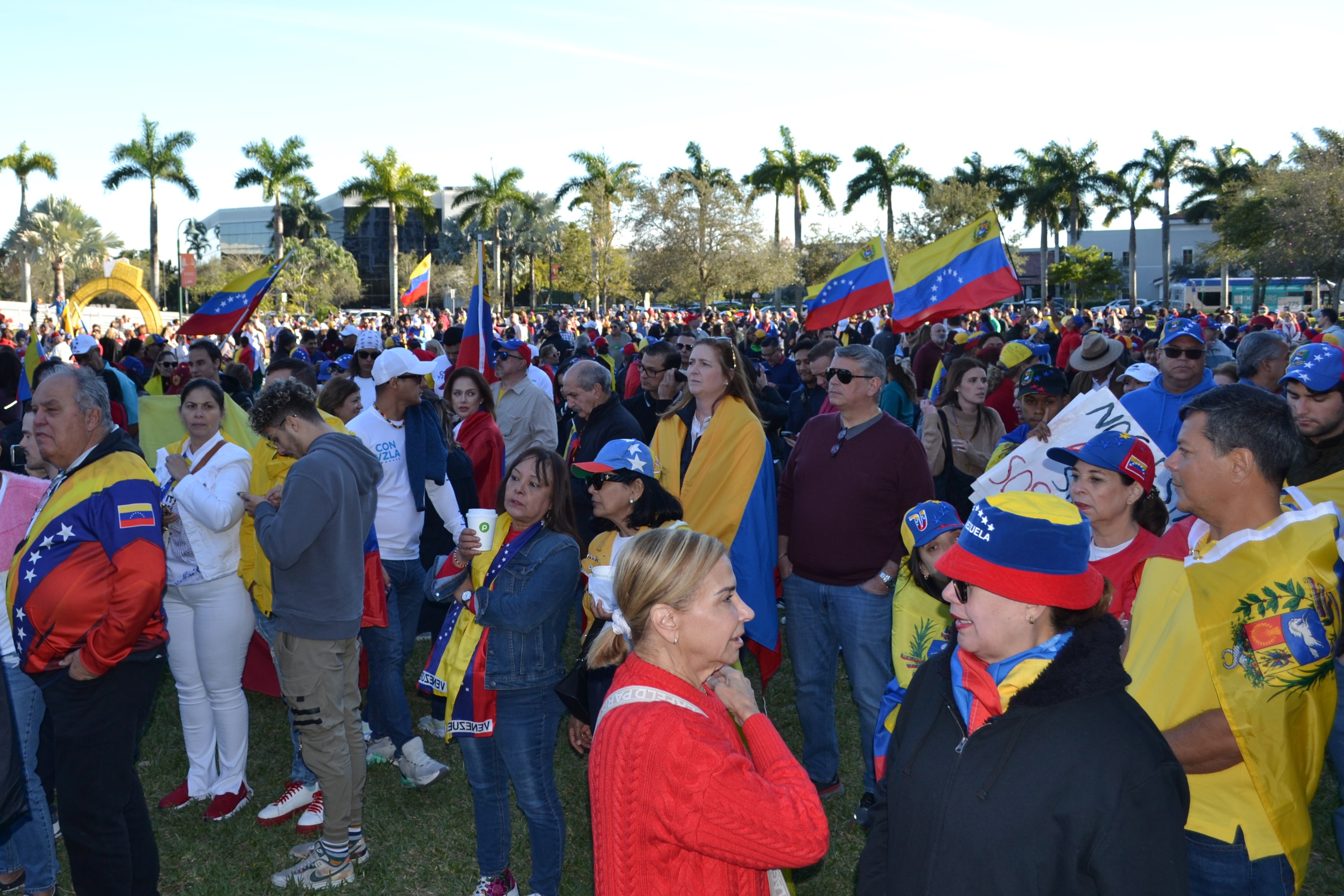 Trump revoca el estatus legal a 530.000 venezolanos, cubanos y nicaragüenses