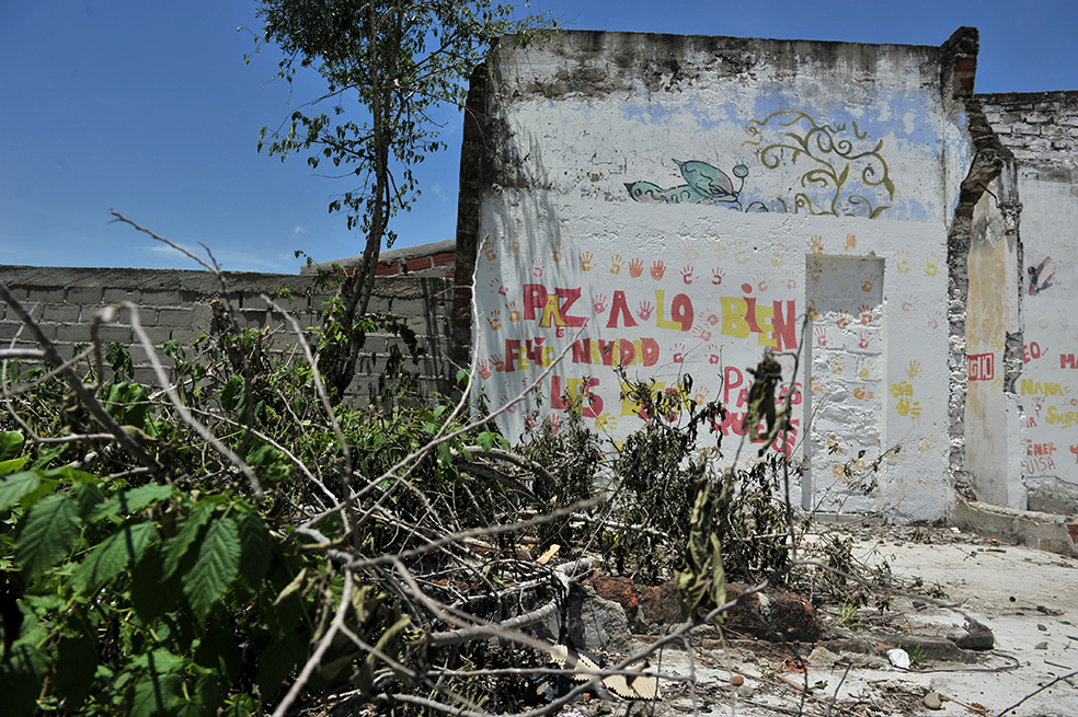  Hoy, la violencia y los grupos al margen de la ley siguen atemorizando a los habitantes de las comunidades del Sur de Bolívar, entre ellas, El Salado.