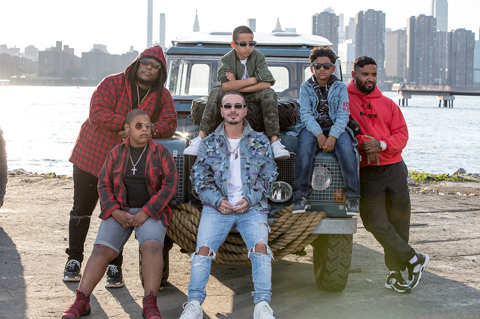 J Balvin estrena video de «No es justo» junto a Zion y Lennox