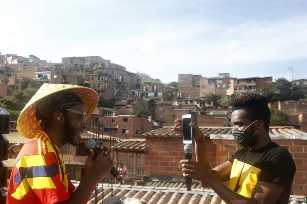 Al son de ritmos urbanos la Comuna 13 de Medellín pide apoyo durante la pandemia