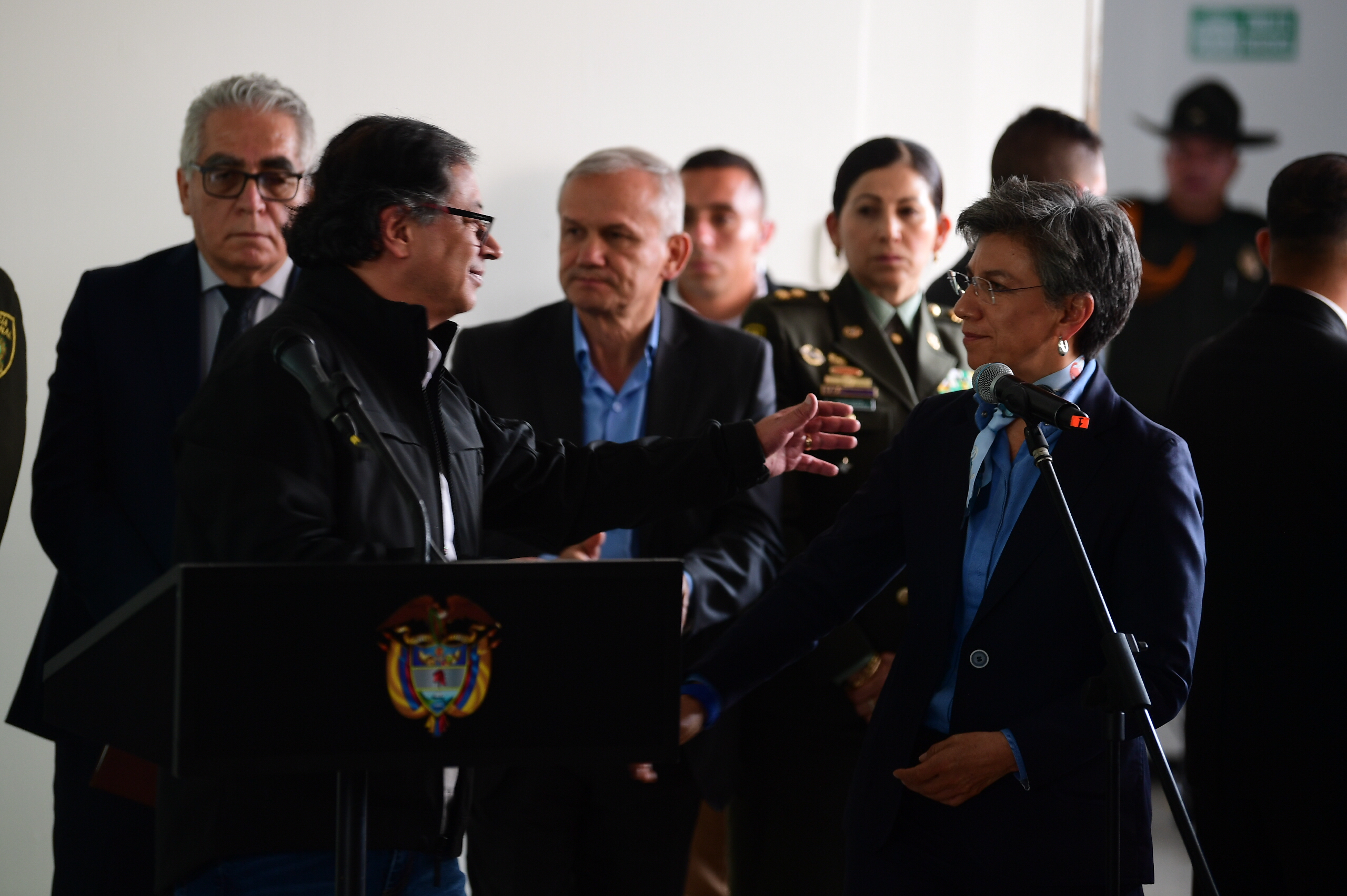 “Estoy del lado de los frustrados, los desilusionados con el Gobierno”: Claudia López